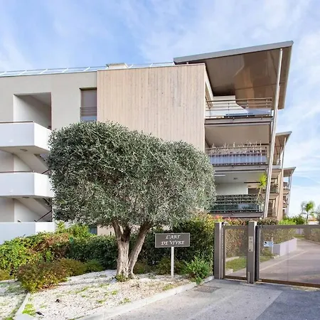 A7- 2 Bdr Sea & Mountain View - Ac, Parking, Pool & Terrace * أنتيب