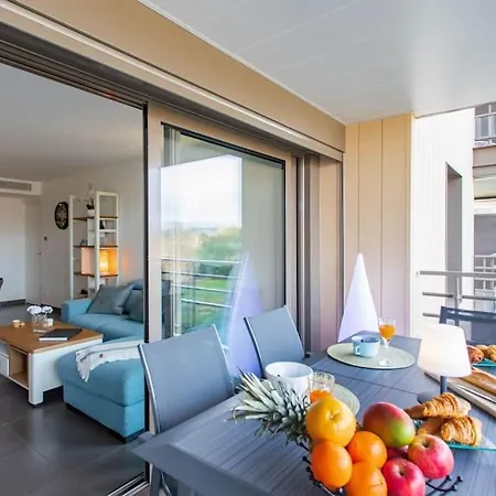 A7- 2 Bdr Sea & Mountain View - Ac, Parking, Pool & Terrace