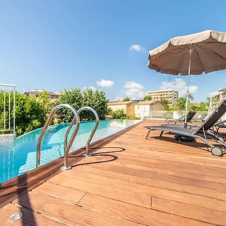 A7- 2 Bdr Sea & Mountain View - Ac, Parking, Pool & Terrace شقة *