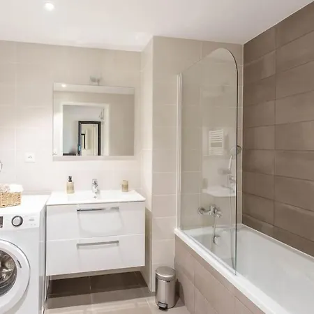 Appartement A7- 2 Bdr Sea & Mountain View - Ac, Parking, Pool & Terrace Antibes