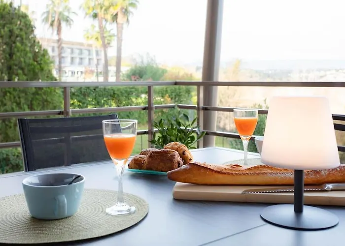 شقة A7- 2 Bdr Sea & Mountain View - Ac, Parking, Pool & Terrace
